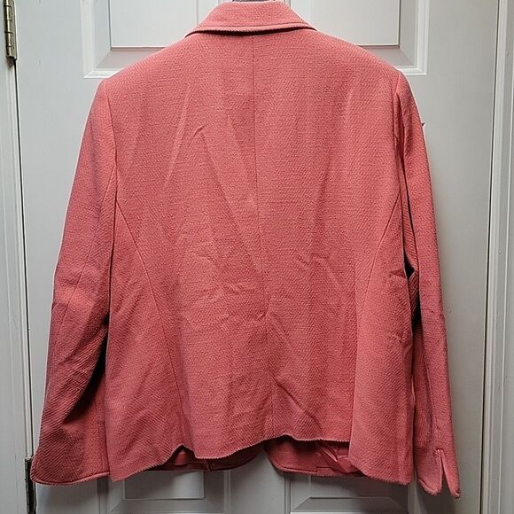 Requirements Coral Blazer 4 Button Size 16 Soft Stylish Office Workwear Casual - Picture 2 of 8